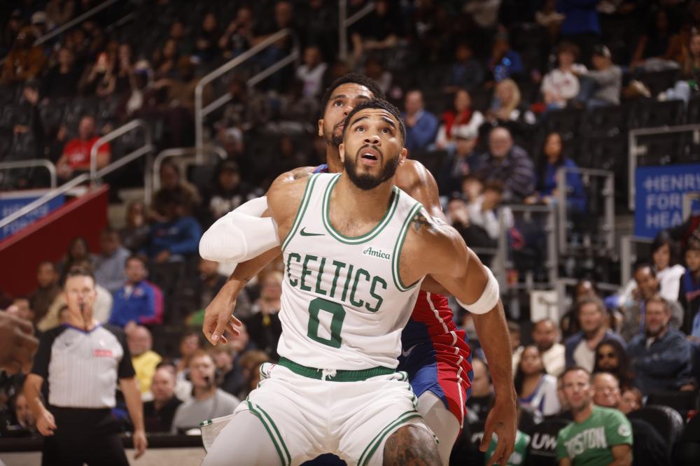 他在这个旅 他在这个旅