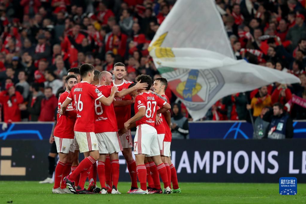 色的年轻才 色的年轻才